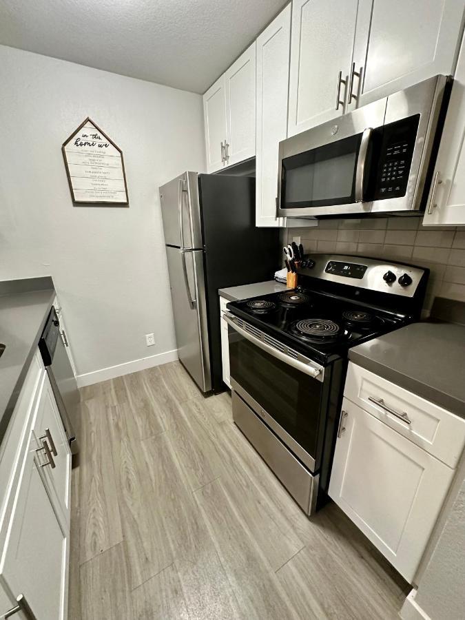 Entire Apartment + Parking Los Angeles Exterior foto